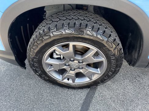 Certified 2025 Honda Passport TrailSport image 40