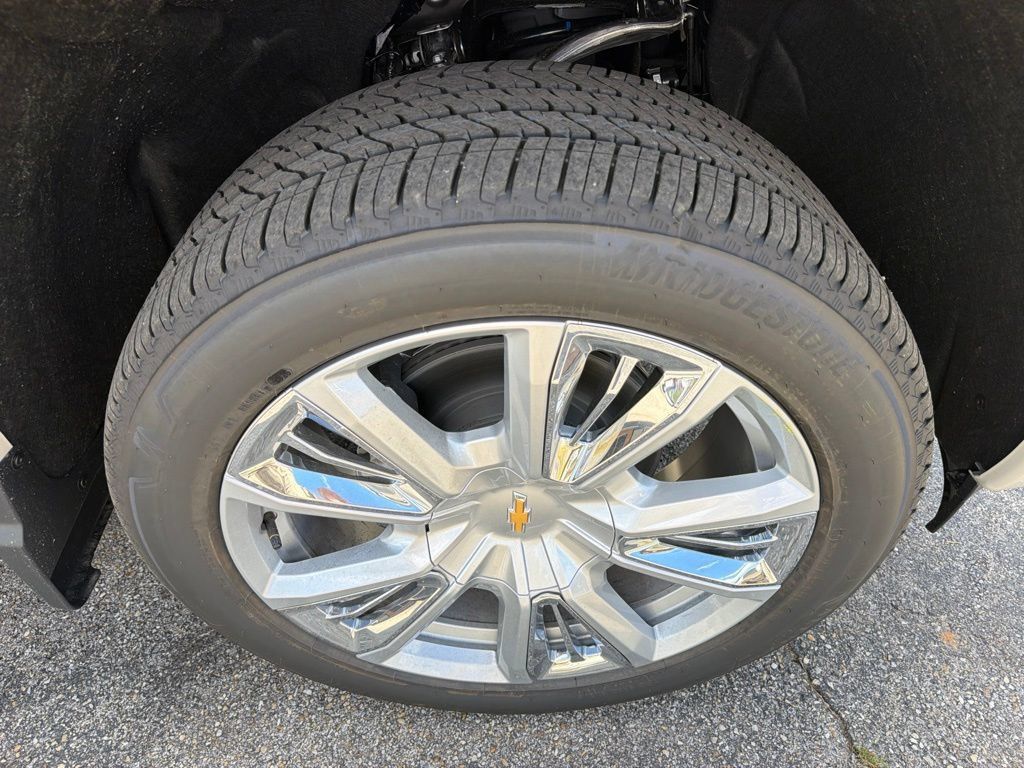 New 2026 Chevrolet Silverado 1500 High Country AWD/4WD image 14