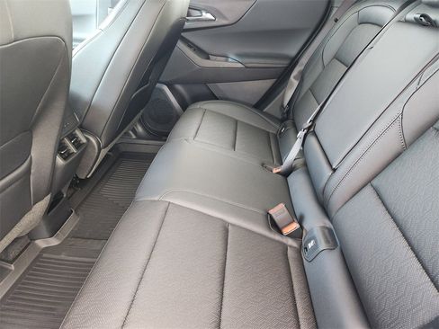 New 2026 Chevrolet Equinox LT w/ Convenience Package II image 19