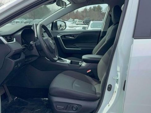 Used 2024 Toyota RAV4 XLE image 15