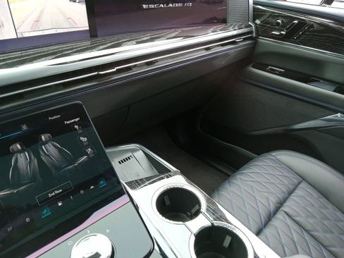 New 2025 Cadillac Escalade IQ Sport 1 image 19