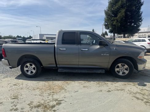 Used 2010 Dodge Ram 1500 Truck SLT image 4
