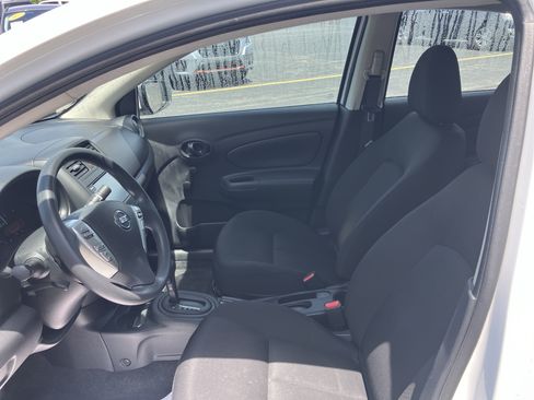 Used 2019 Nissan Versa S Plus FWD image 15