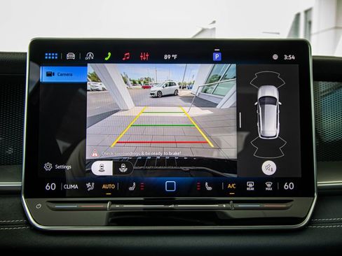 New 2026 Volkswagen Tiguan SE R-Line FWD image 43
