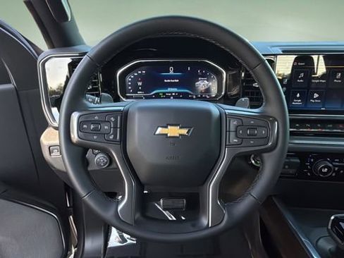 Used 2024 Chevrolet Silverado 1500 High Country w/ High Country Premium Package AWD/4WD image 11