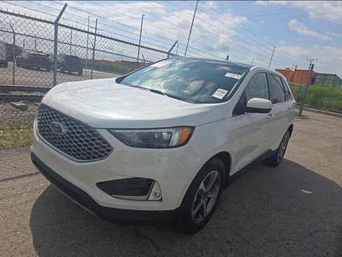 Used 2023 Ford Edge SEL w/ Convenience Package AWD/4WD image 5