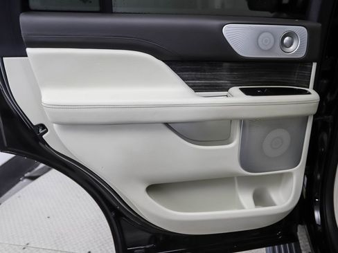 Used 2021 Lincoln Navigator Black Label image 20