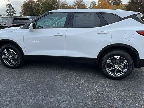 New 2026 Chevrolet Blazer LT image 8