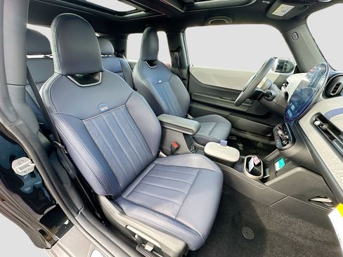 New 2026 MINI Cooper 2-Door Hardtop image 22