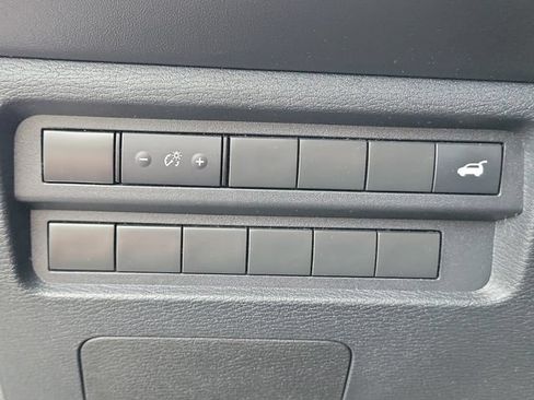 Used 2024 Mitsubishi Outlander SE FWD image 26