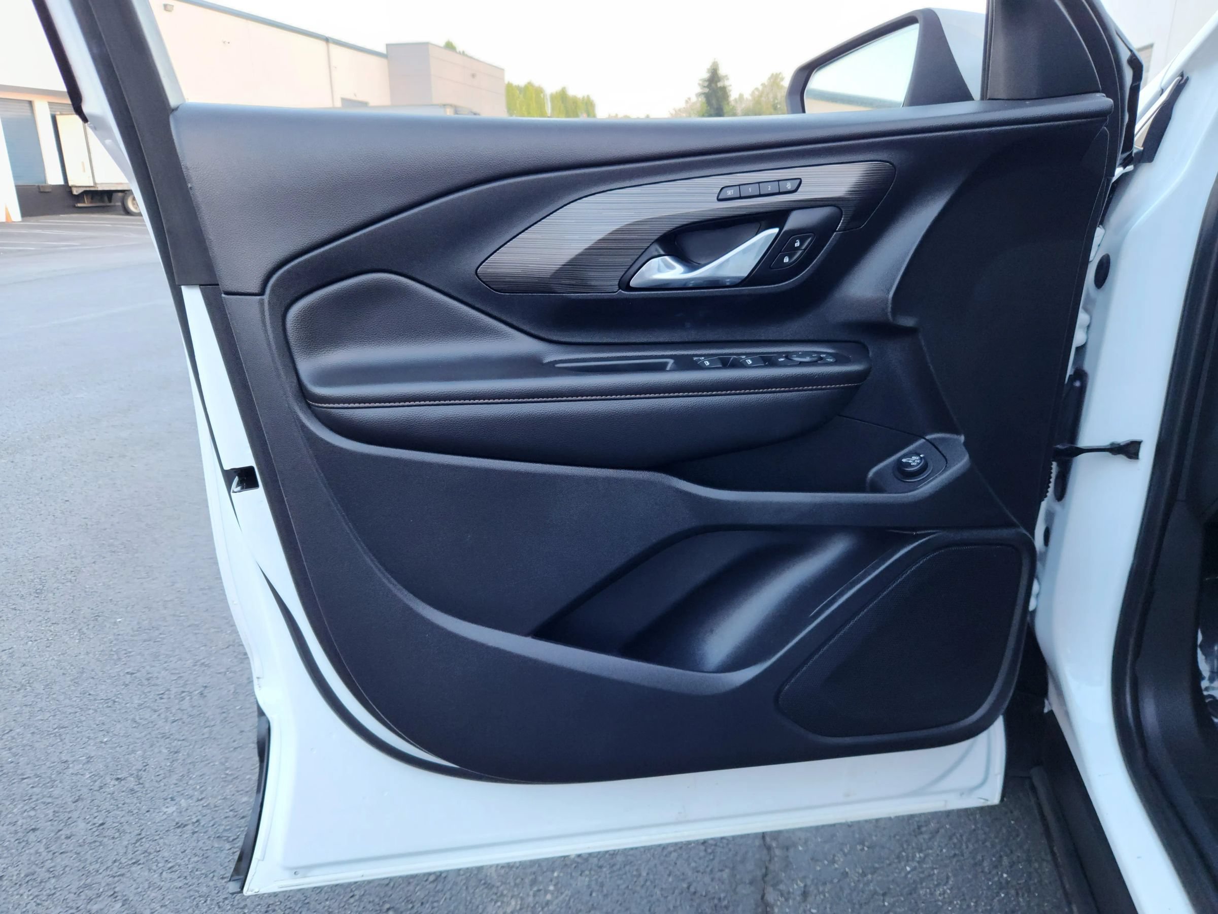 Used 2021 GMC Terrain SLT FWD image 8