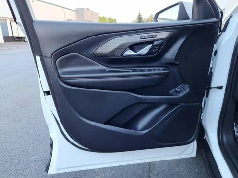 Used 2021 GMC Terrain SLT FWD image 8