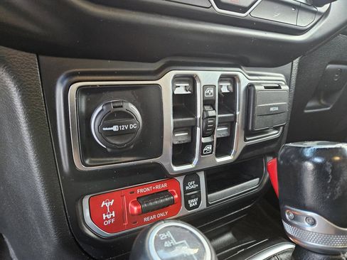 Used 2021 Jeep Wrangler Unlimited Rubicon image 24