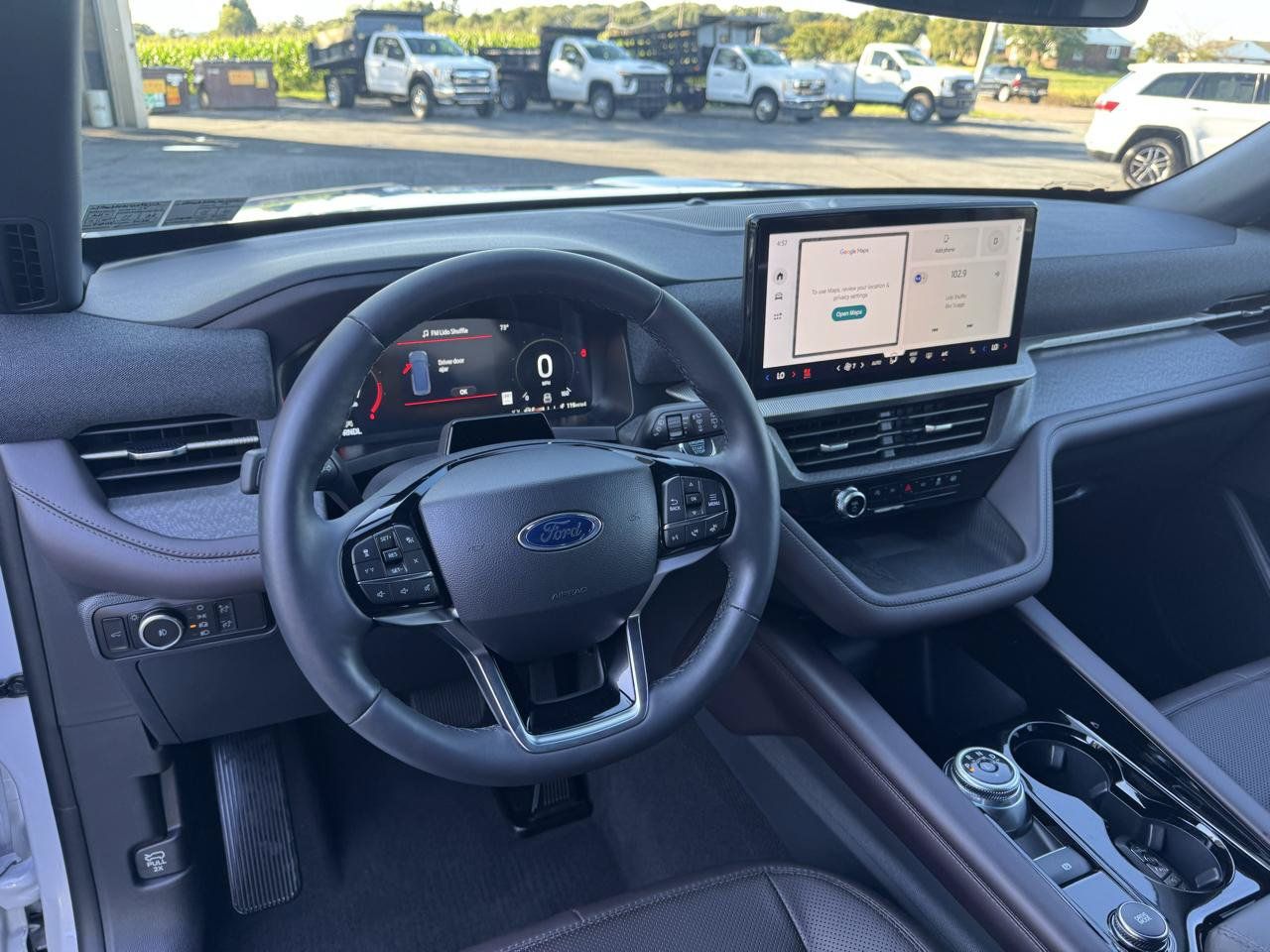 Used 2026 Ford Explorer Platinum w/ LUX Leather Package AWD/4WD image 18