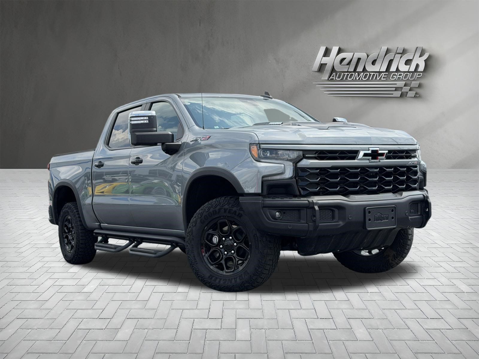 Used 2024 Chevrolet Silverado 1500 ZR2 w/ ZR2 Bison Edition AWD/4WD image 2