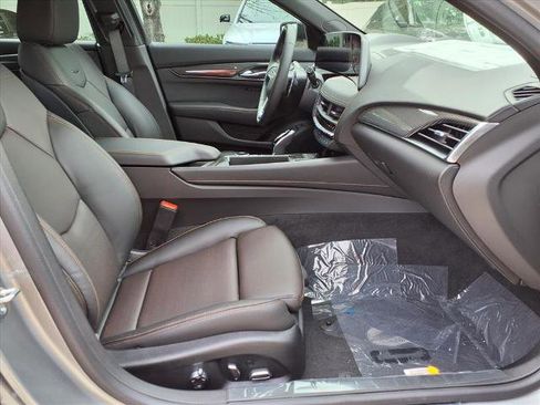 New 2026 Cadillac CT5 V image 9