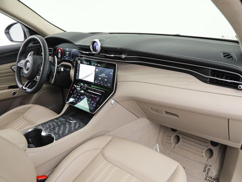 Certified 2023 Maserati Grecale GT AWD/4WD image 10