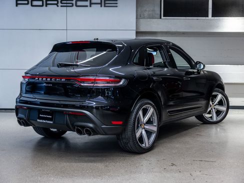 Certified 2025 Porsche Macan AWD/4WD image 8