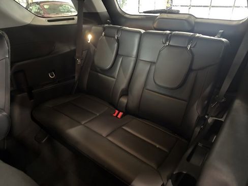 Used 2023 Ford Explorer XLT w/ Equipment Group 202A image 11