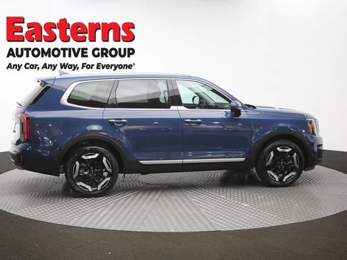 Used 2025 Kia Telluride S FWD image 46