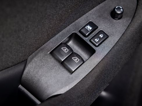 Used 2025 Nissan Z Sport w/ Floor Mat Package RWD image 31