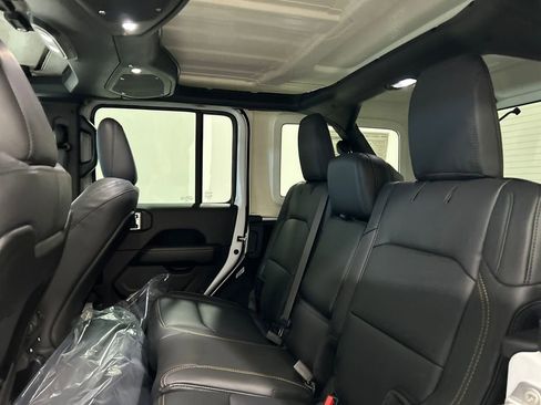 New 2026 Jeep Wrangler Sahara image 33