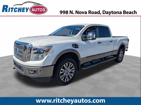 Used 2019 Nissan Titan Platinum Reserve w/ Platinum Utility Package image 1