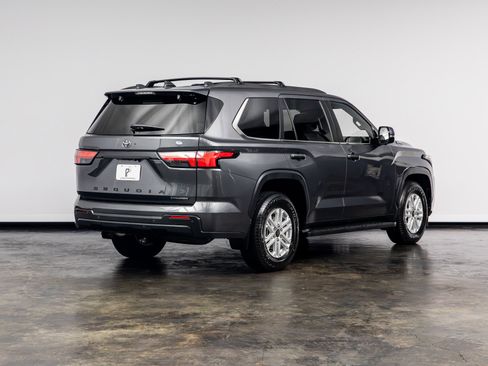 Used 2026 Toyota Sequoia SR5 w/ SR5 Premium Package AWD/4WD image 20