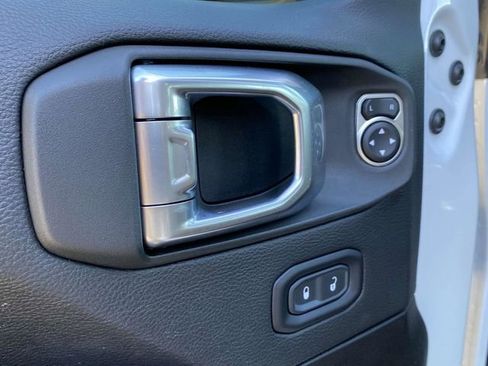 Used 2023 Jeep Wrangler Sahara w/ Cold Weather Group image 19