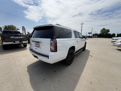 Used 2016 GMC Yukon XL Denali w/ Open Road Package AWD/4WD image 36