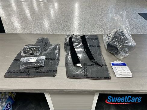 Used 2024 Chevrolet Corvette Z06 image 60