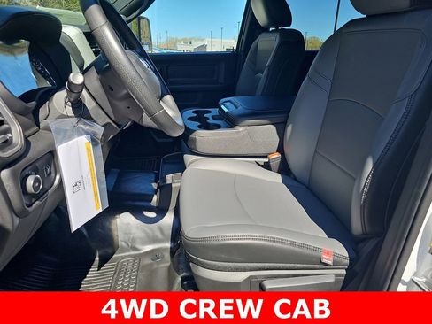New 2024 RAM 5500 Tradesman w/ Chrome Appearance Group AWD/4WD image 14
