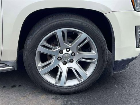 Used 2015 Cadillac Escalade ESV Premium image 6