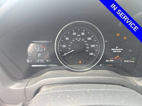 Used 2019 Honda HR-V Touring image 3