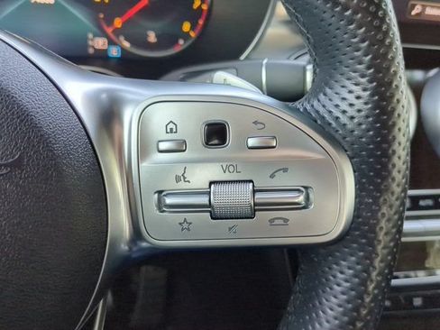 Used 2022 Mercedes-Benz GLC 300 image 25