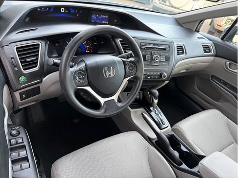 Used 2014 Honda Civic LX image 2