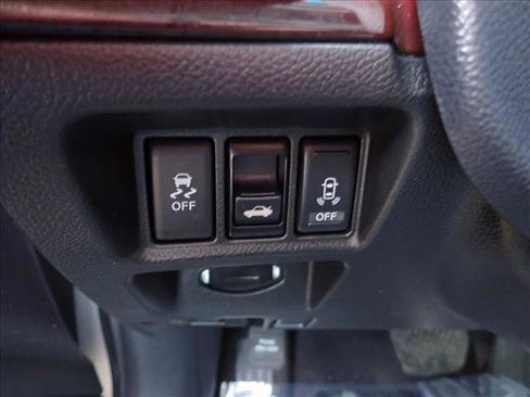 Used 2011 INFINITI G37 x w/ Premium Pkg image 15