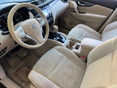 Used 2014 Nissan Rogue S AWD/4WD image 10