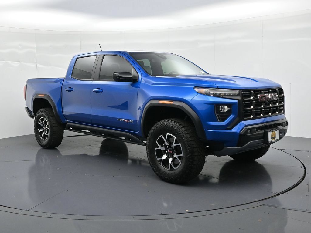Used 2024 GMC Canyon AT4X AWD/4WD image 4