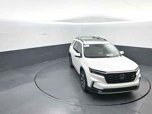 Used 2024 Honda Pilot Elite image 25