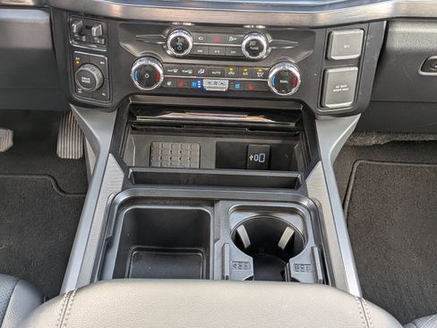 Certified 2026 Ford F250 Lariat w/ Black Appearance Package image 19