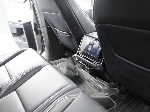 Used 2024 Tesla Cybertruck AWD Crew Cab image 17