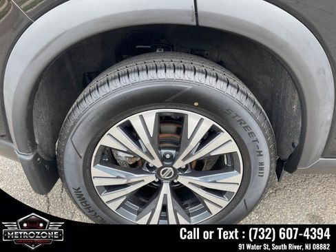 Used 2021 Nissan Rogue SV AWD/4WD image 26