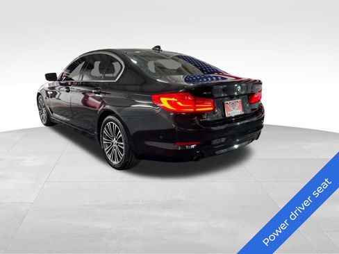 Used 2019 BMW 530i xDrive w/ Premium Package image 5