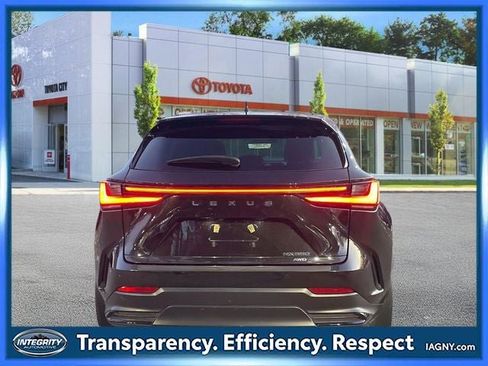 Used 2023 Lexus NX 350 AWD image 7