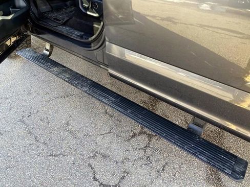 Used 2020 Ford F150 Platinum image 9