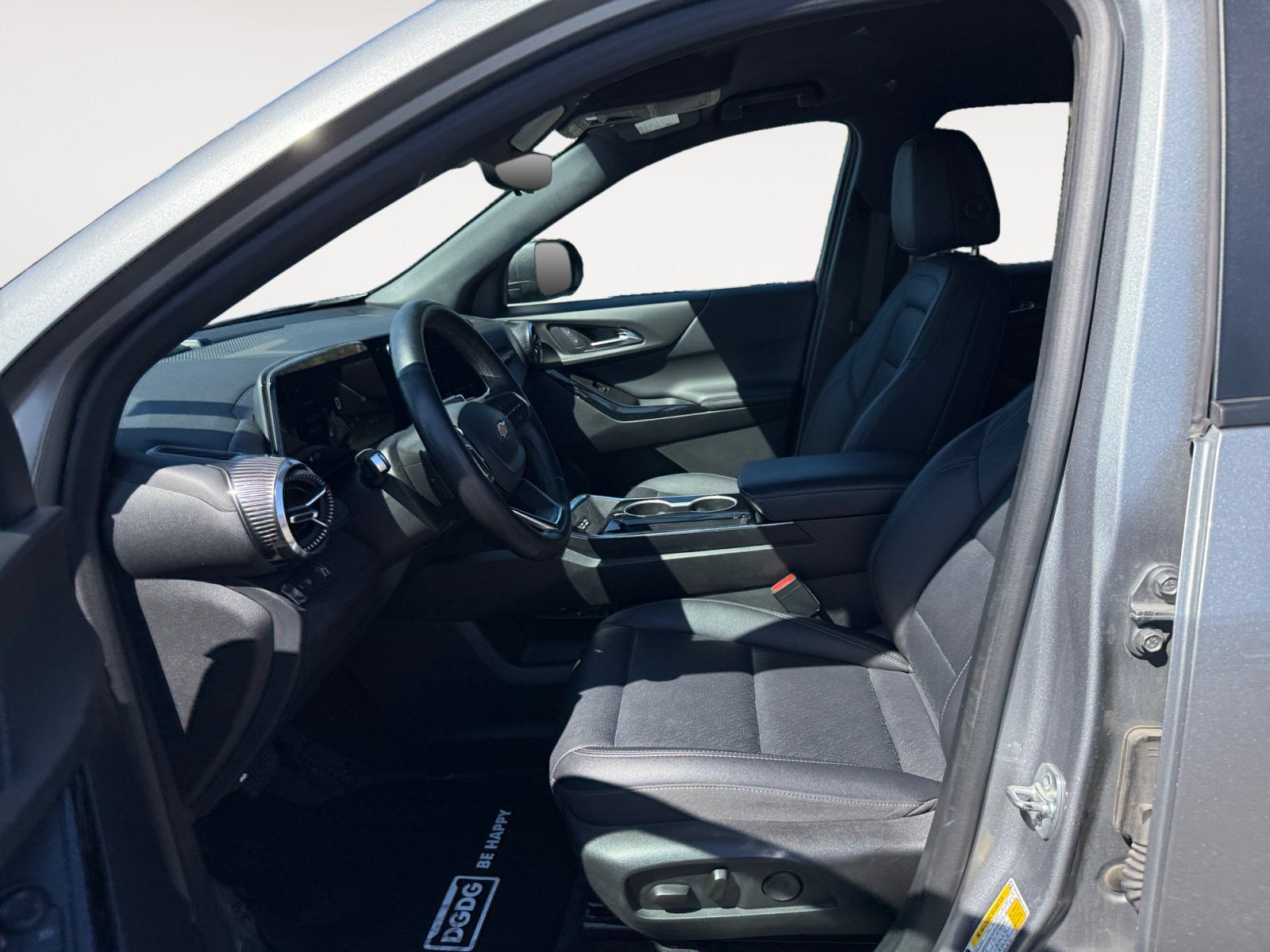 Used 2025 Chevrolet Equinox LT w/ Convenience Package II FWD image 10
