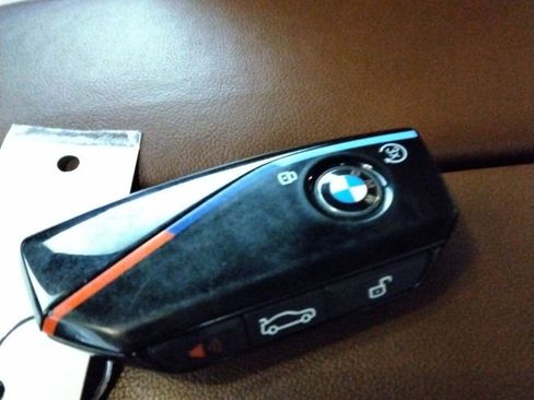 Used 2023 BMW X7 M60i image 48