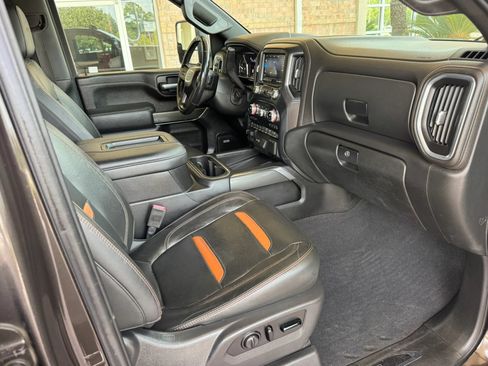 Used 2020 GMC Sierra 3500 AT4 w/ Technology Package AWD/4WD image 30