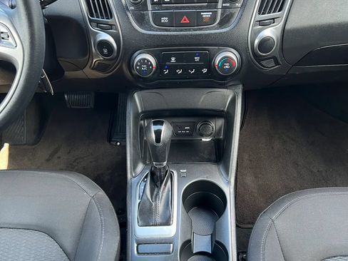 Used 2015 Hyundai Tucson GLS FWD image 12
